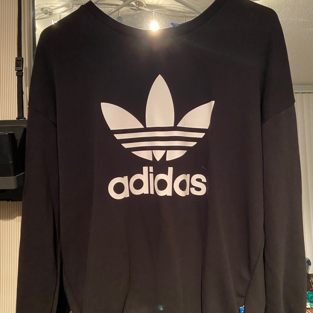 BLACK ADIDAS DRY FIT CREWNECK